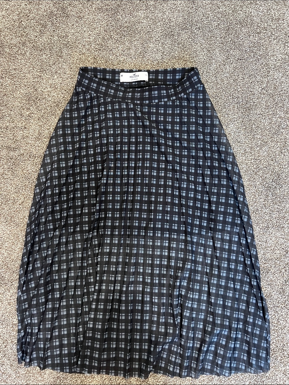 Hollister Black and Gray Plaid A-Line Pleated Midi Skirt